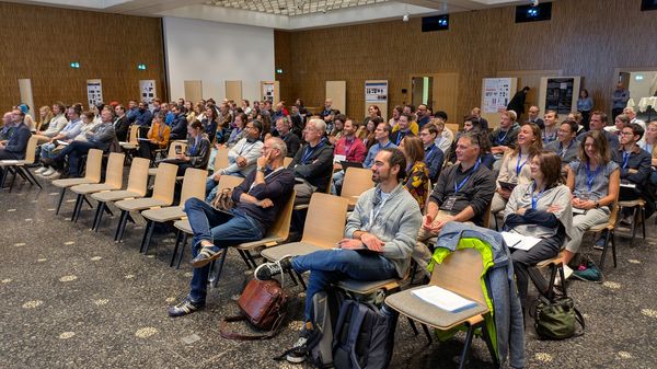 Audience during a talk at the mesoSPIM Symposium 2025